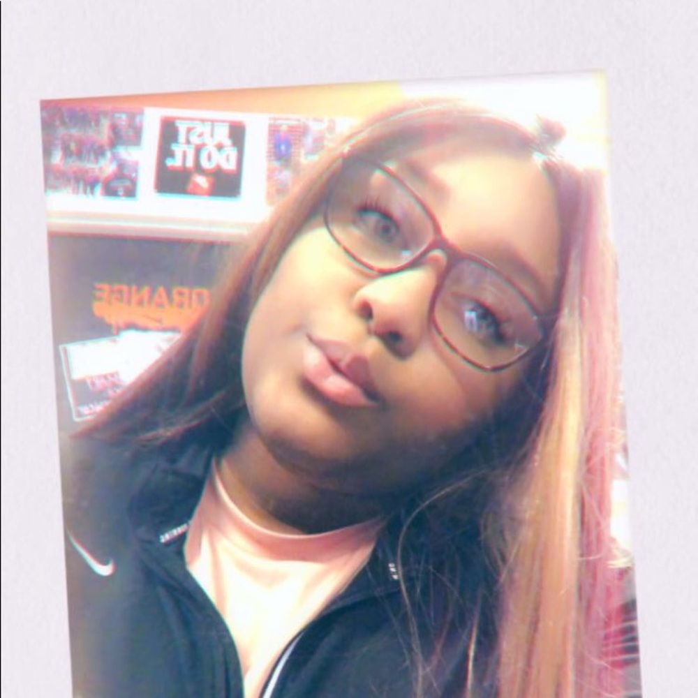 Meet your Posher, Briana